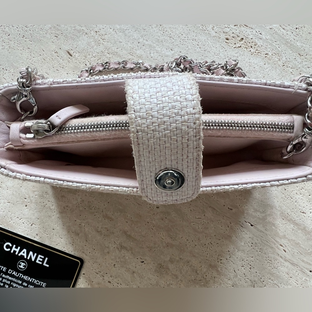 CHANEL 💯 Authentic Deauville mini bag  CUTE!! Unicorn 💕💕 rare - Picture 7 of 11